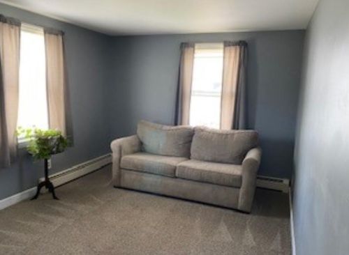 270 Main St, Seabrook NH 03874-4516 exterior