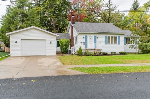 809 Pinehurst Blvd, Kalamazoo, MI 49006-3055