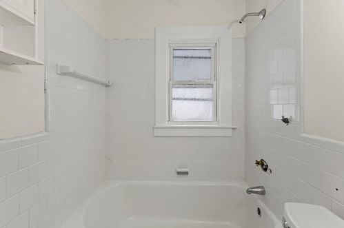 38 Glendale St, Worcester MA 01602-2813 exterior