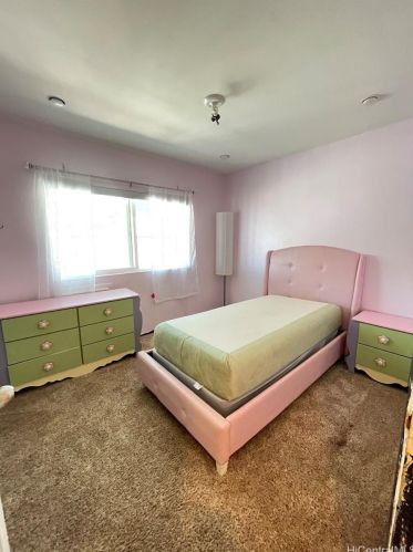 1575 Kilohana St, Honolulu HI 96819-3713 exterior