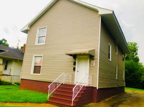 121 Arizona Ave, Joliet, IL 60433-1205