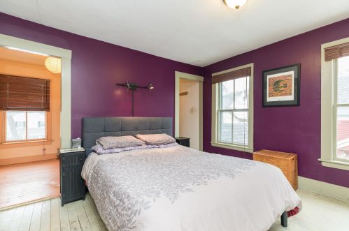 23 Hl St, Dover NH 03820-3111 exterior