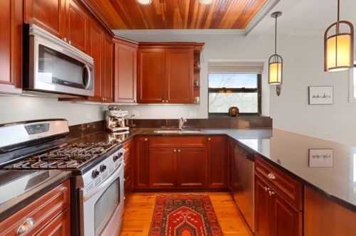 5135 Ashland Ave, Chicago, IL 60609-4931