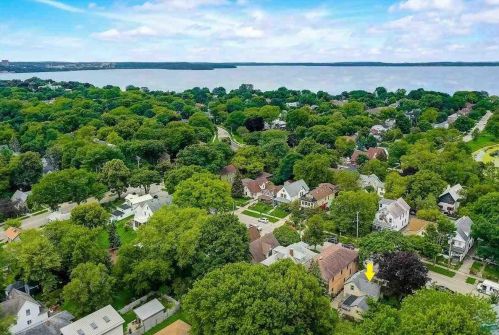 1333 Dayton St, Madison, WI 53703-2407