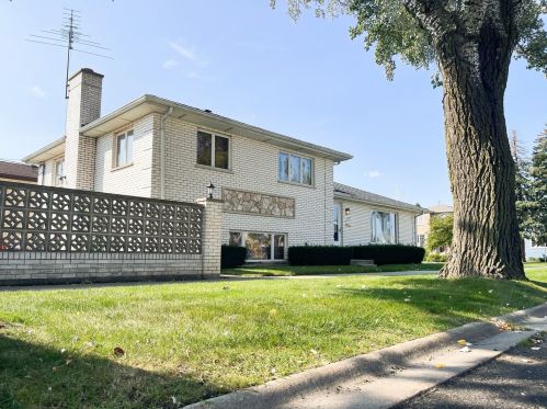 7501 Argyle St, Chicago, IL 60706-3415