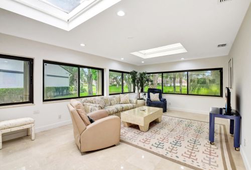 44 Hampshire Ln, Boynton Beach FL 33436-7414 exterior