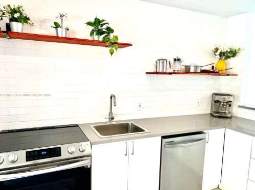 329 3rd St, Boca Raton FL  33432-4017 exterior