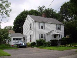 5 Olde Field Rd, Newton, MA 02459-2757