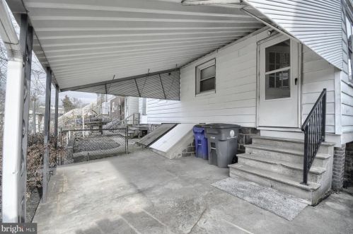 371 Charlotte St, Pottstown PA  19464-5361 exterior