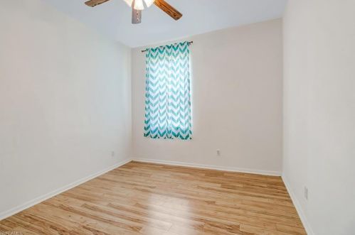 3795 54 Ave, Naples FL 34120-3218 exterior