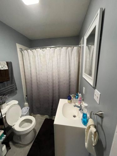 1054 Amity Ave, Meskegon MI  49442-3711 exterior