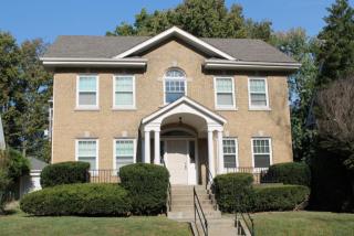 2023 Grasmere Dr, Louisville, KY 40205-1542