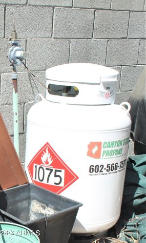 13046 37 Ave, Phoenix AZ 85053-7610 exterior