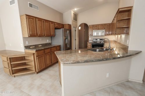 24725 Stoney Lk Dr, Chandler AZ 85248-6148 exterior