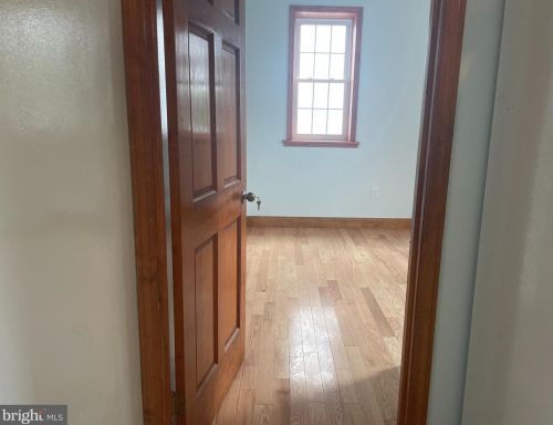 1320 Girard Ave, Philadelphia PA  19123-1006 exterior