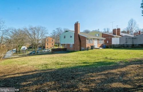 1211 46th St, Washington DC 20019-5722 exterior