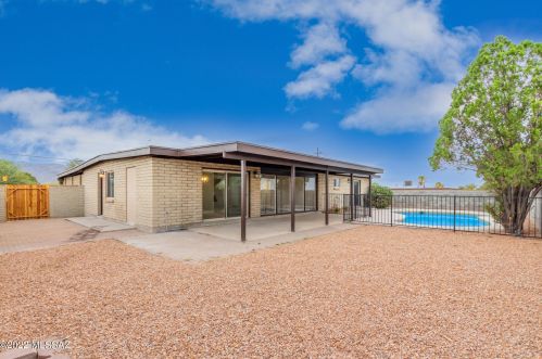 2602 Bonanza Ave, Tucson AZ 85748-3322 exterior