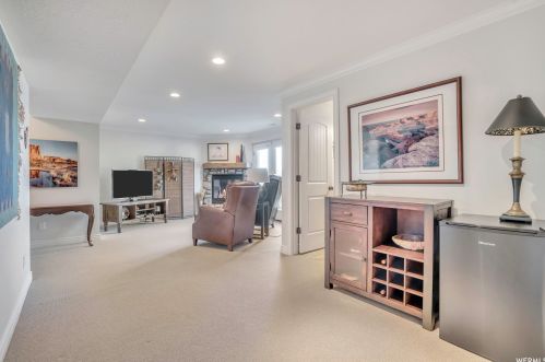 1491 Tuscan Oak Way, Sandy UT 84092-4601 exterior