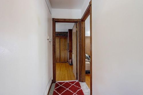 9438 Montana Ave, Milwaukee WI 53227-3324 exterior