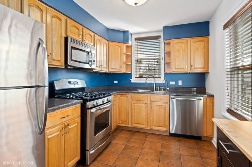 4815 Mulligan Ave, Chicago IL 60630-2921 exterior