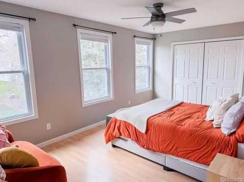 13176 Blackwood Dr, Dewitt MI 48820-8103 exterior