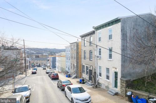 230 Hermitage St, Philadelphia PA  19127-1014 exterior