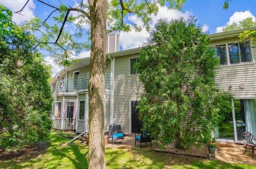 31 Ponwood Cir, Madison WI  53717-1179 exterior