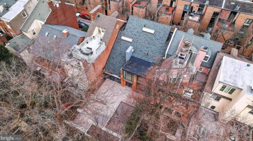 110 Delancey St, Philadelphia PA 19103-6409 exterior