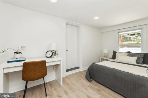 1607 D St, Washington DC  20003-2441 exterior