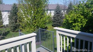 727 Crossing Way, Saint Charles IL  60174-4721 exterior