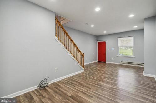 887 51st St, Philadelphia PA  19143-3230 exterior