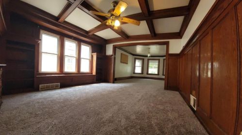 1738 34, Milwaukee WI 53215-2301 exterior