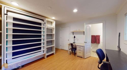 3185 Cloverhurst Dr, Atlanta GA 30344-4509 exterior