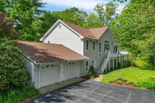 31 Sunset Ave, Concord NH 03301-2730 exterior