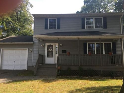 73 Howes St, Springfield, MA 01118-2133
