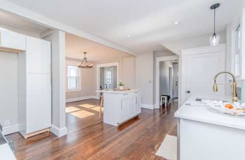 91 Wilber St, Springfield MA 01104-2527 exterior