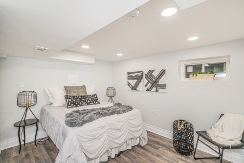 2311 Foster Ave, Chicago IL  60625-1825 exterior