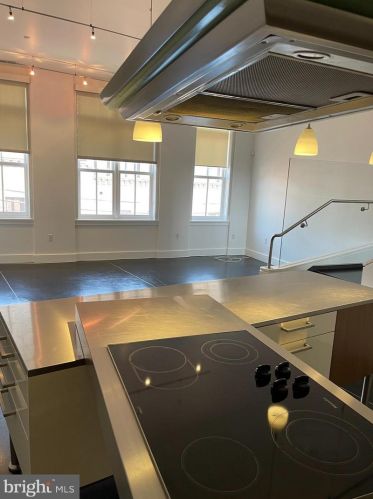 1237 Wisconsin Ave, Washington DC  20007-3222 exterior