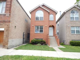 4346 Walton St, Chicago IL  60651-3463 exterior