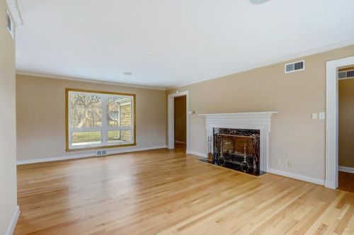 3160 Menomonee Riv Pkwy, Milwaukee WI 53222-3371 exterior