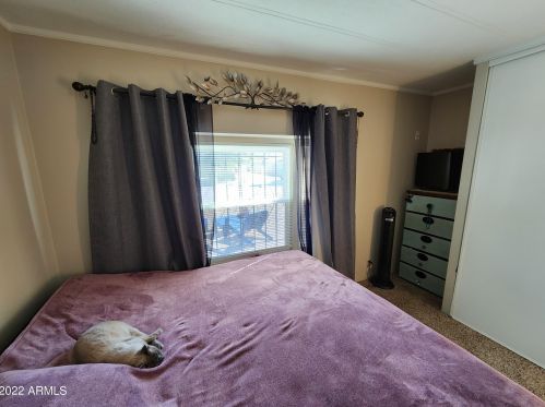 18214 2nd St, Phoenix AZ  85022-1006 exterior