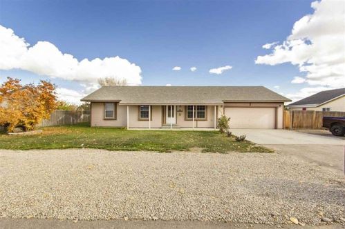 20556 Brown St, Greenleaf, ID 83626-9154