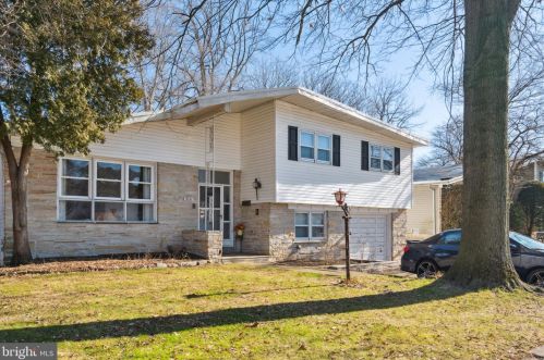 9131 Bustleton Ave, Philadelphia, PA 19115-4619