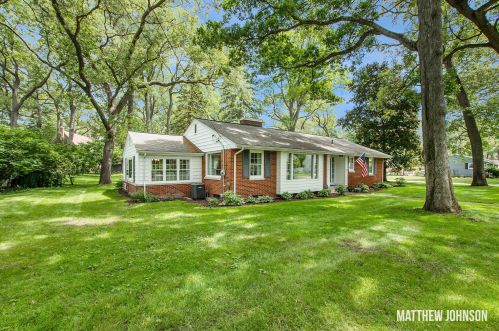 2334 Cumberland St, Meskegon, MI 49441-3113