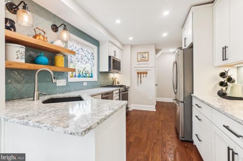 6254 22nd St, Arlington, VA 22205-2002