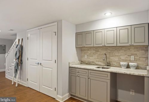 1268 Owen Pl, Washington DC 20002-2808 exterior