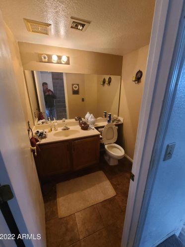 1408 Gail Dr, Chandler AZ 85226-8215 exterior