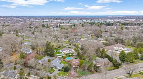 35 Rogues Path, Huntington Station NY 11746-2762 exterior