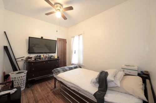 5040 Avers Ave, Chicago IL 60625-6012 exterior