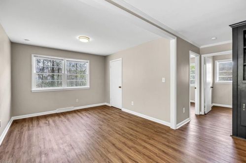 3102 Shamrock Dr, Greensboro NC  27408-3011 exterior